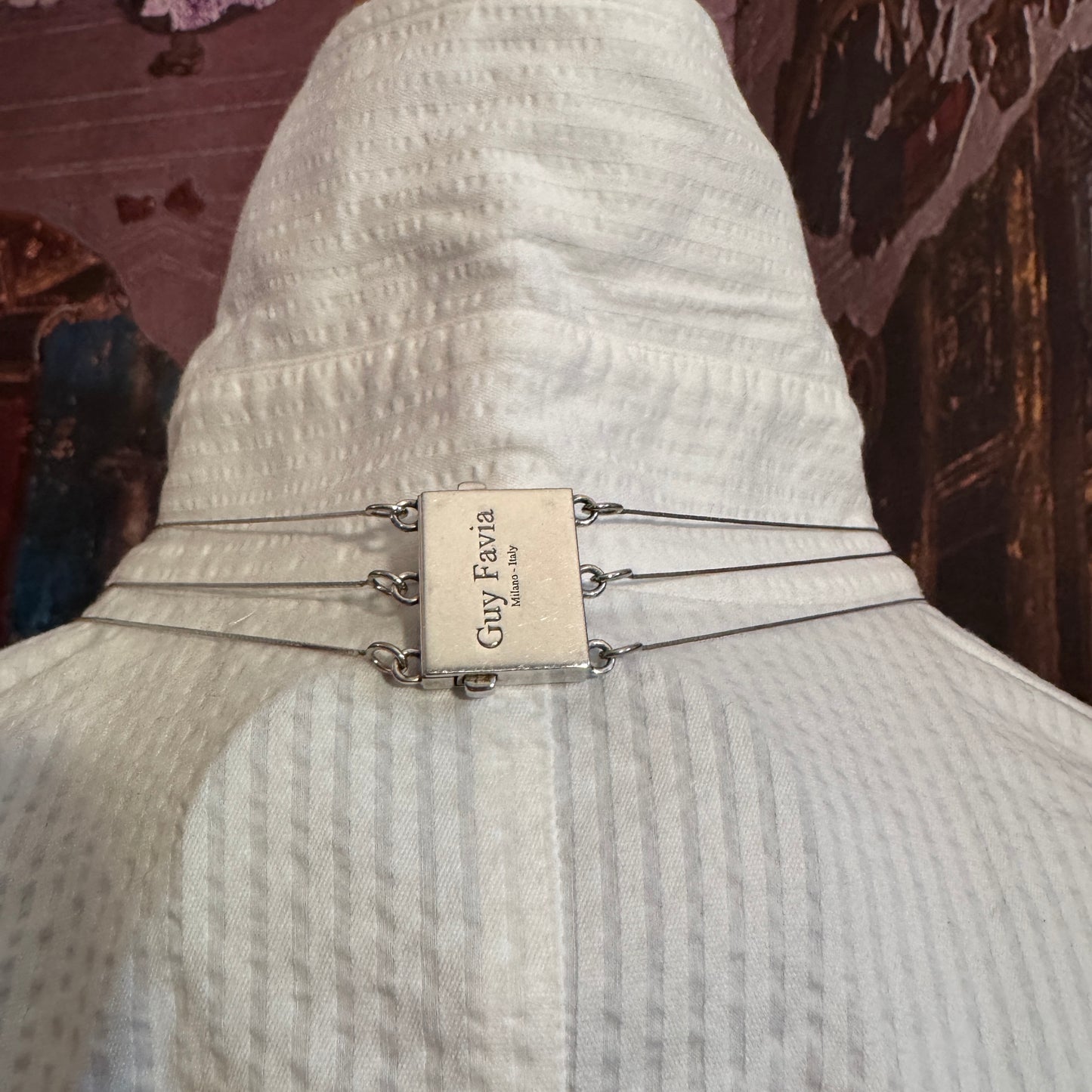 Scatto della chiusura a lingotto Guy Favia