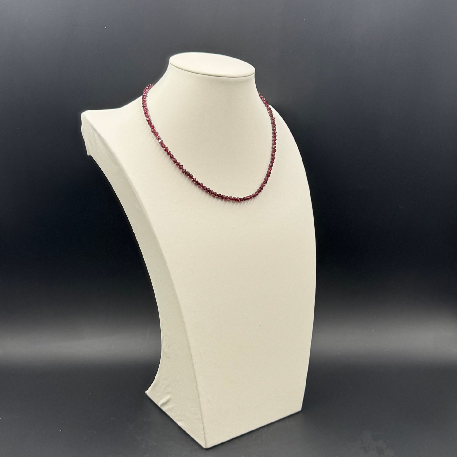 Design italiano raffinato – collana semplice ma preziosa - Guy Favia