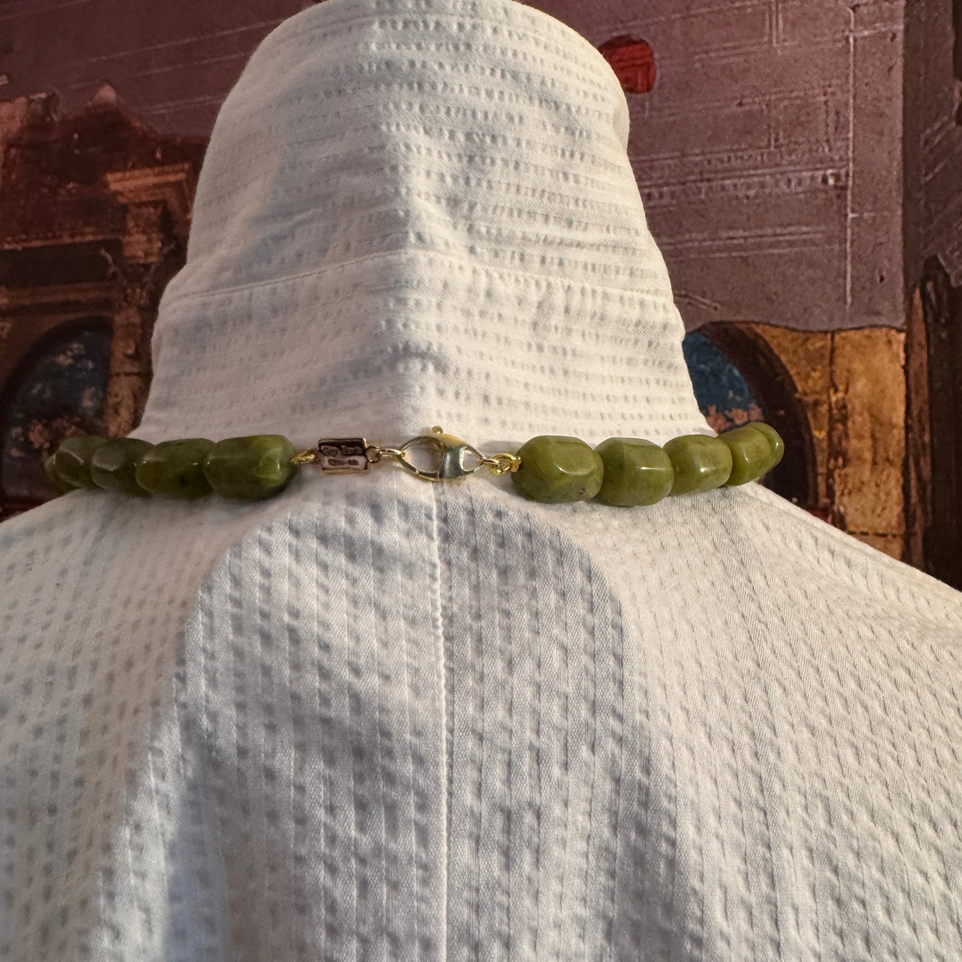 Chiusura collana in Turchese Giallo e Agata Verde, pietra aurea che bilancia Chakra del Cuore e del Plesso Solare (Codice A0017).