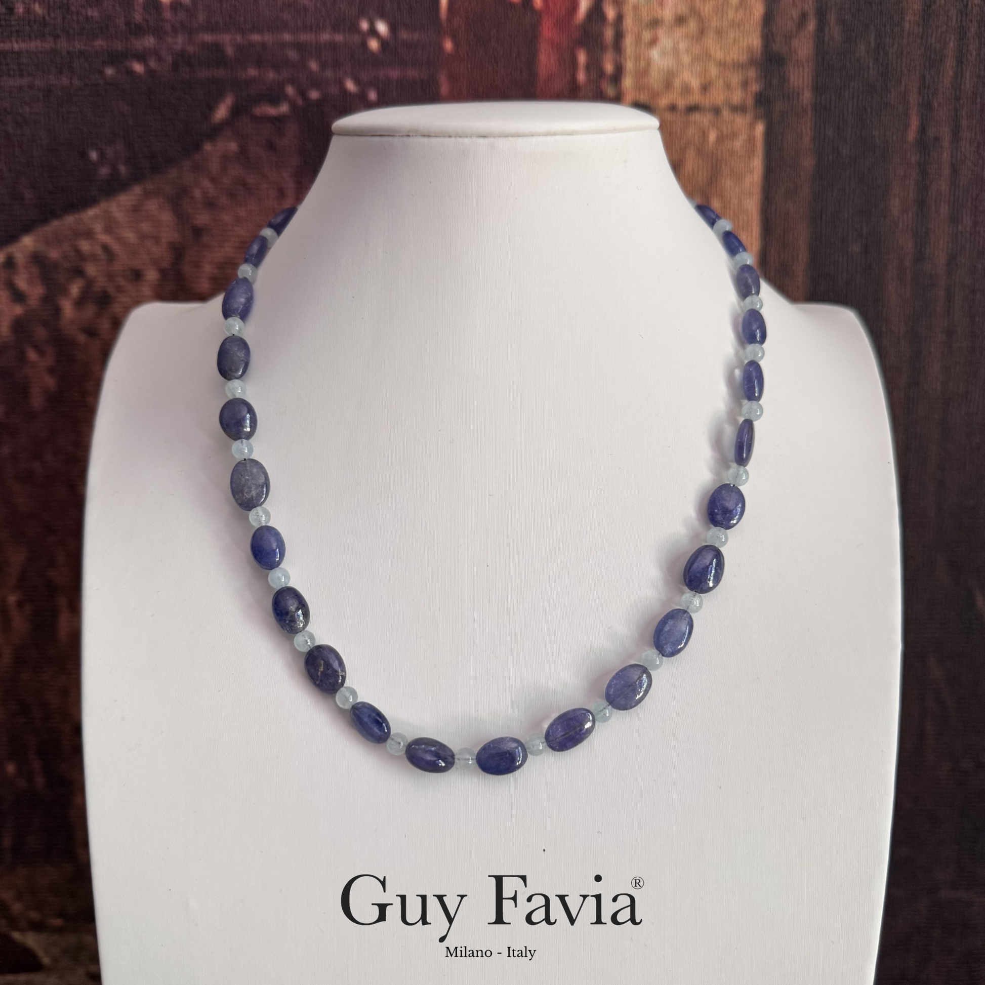 Collana artigianale pietre naturali blu raffinate Guy Favia 
