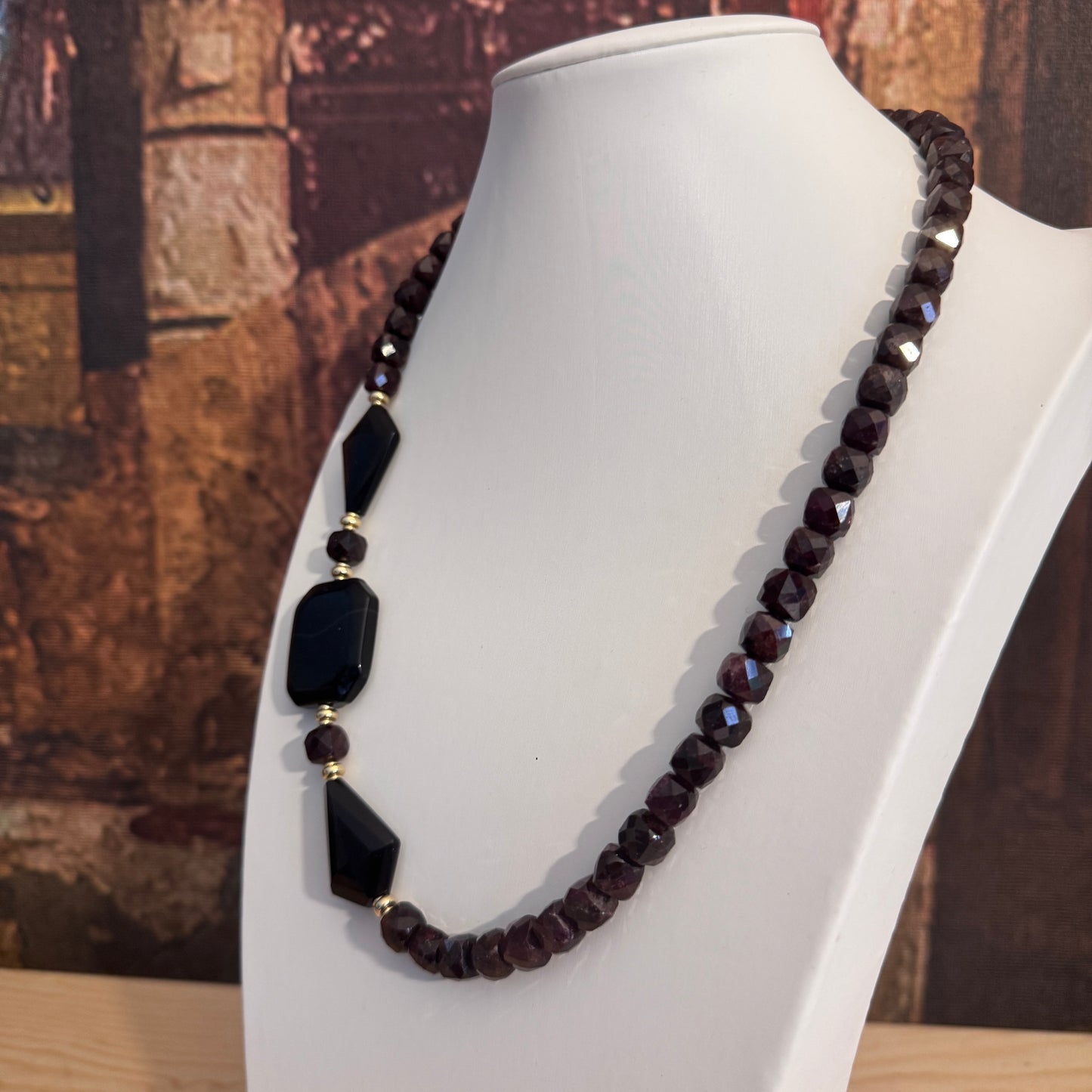 Collana granato rosso onice regalo donna elegante.