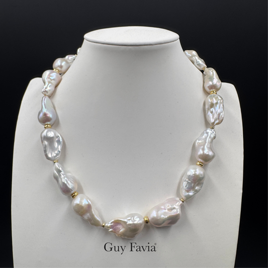 Collana in perle barocche naturali con spaziatori in argento 925 placcato oro 