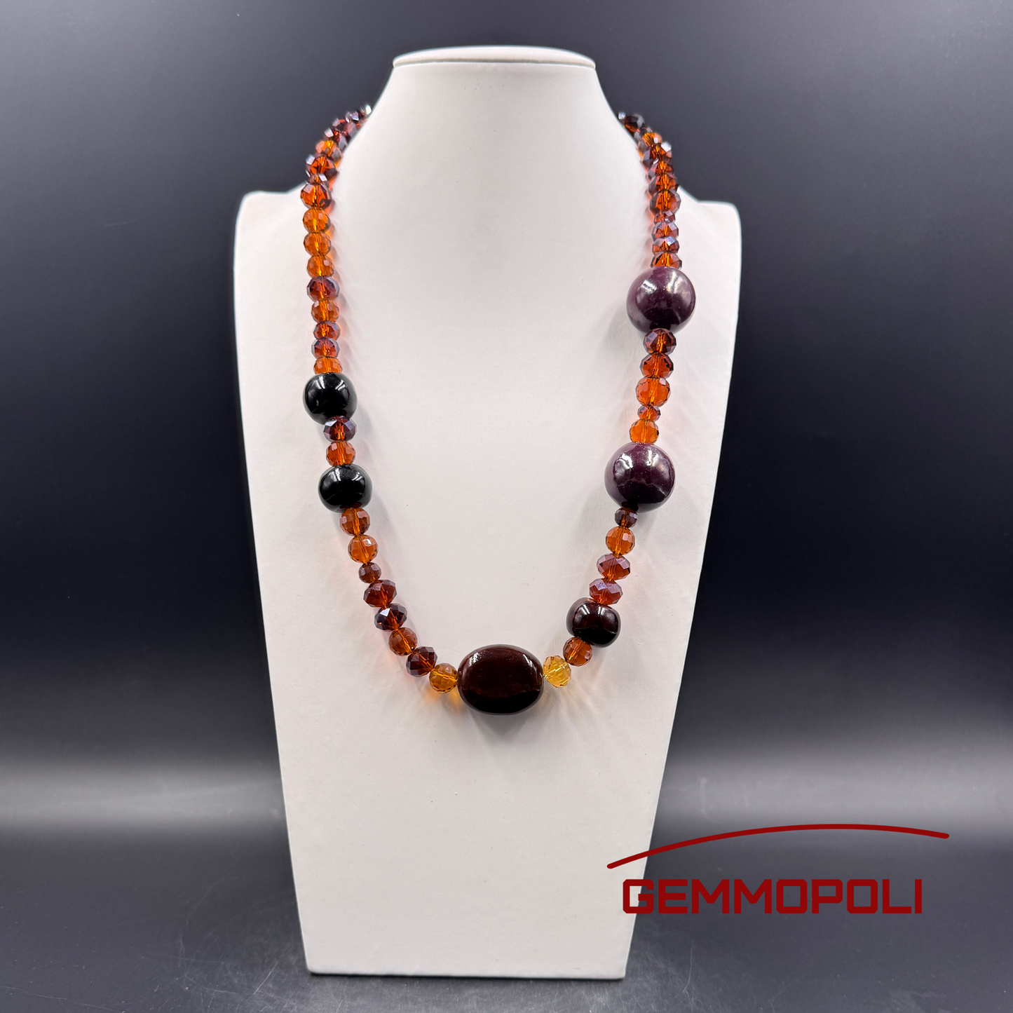 Collana eclettica con cristalli ambrati e porcellana – Gemmopoli GA0001