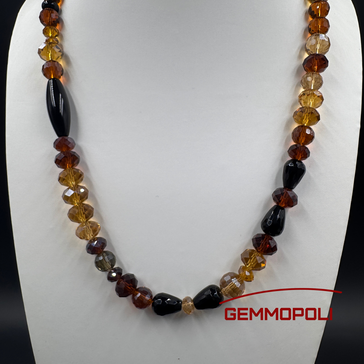 Gioiello eclettico in cristalli ambrati e pietre dure nere – Gemmopoli