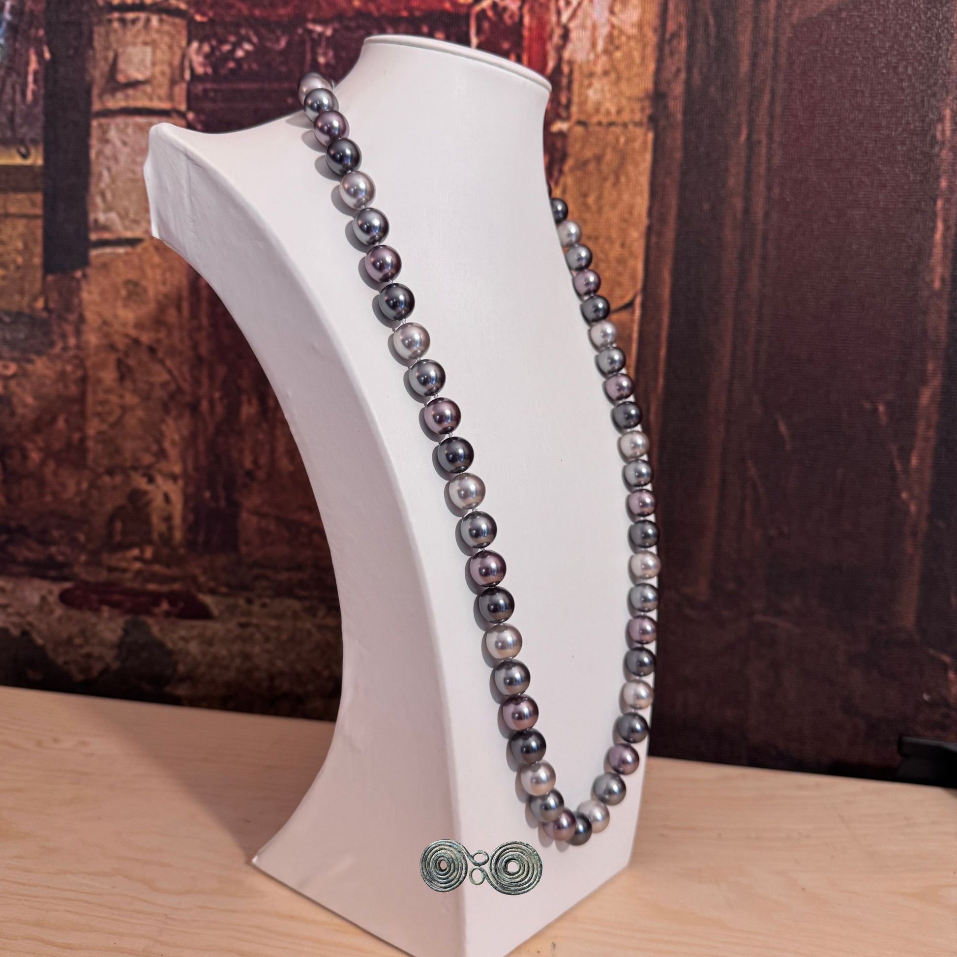 Collana Shell Pearl Elegance tonde grigie 12 mm GA0026.