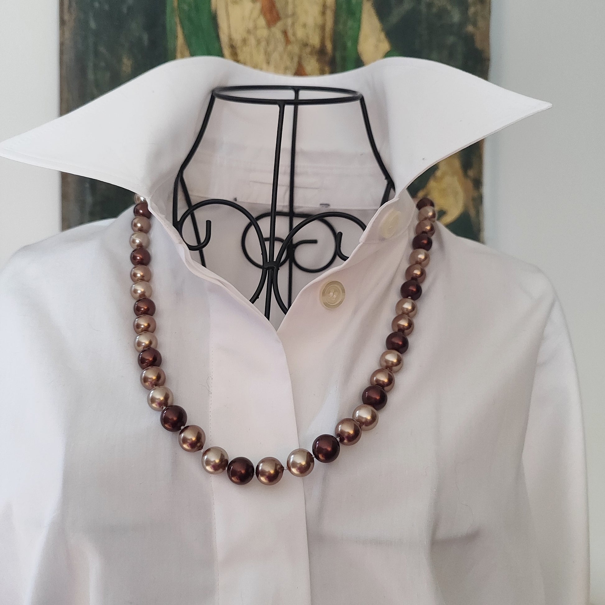 Collana Shell Pearl Elegance GA0027 con perle tonde marroni da 12 mm. 