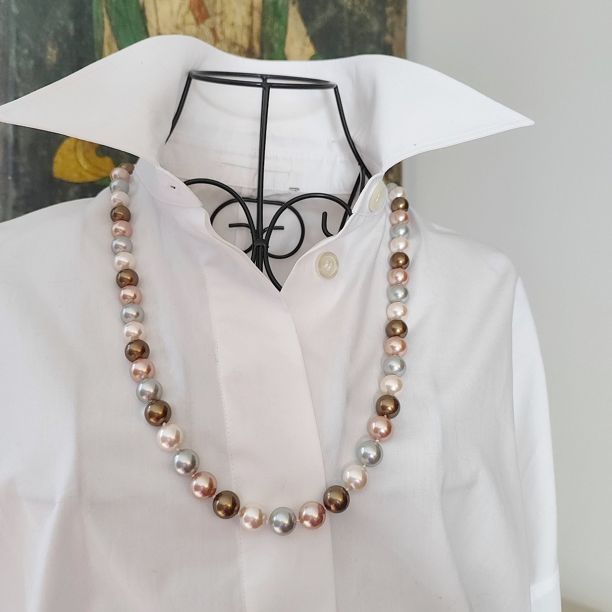 Collana Shell Pearl Elegance GA0028 con perle tonde multicolor  chiaro da 12 mm. 