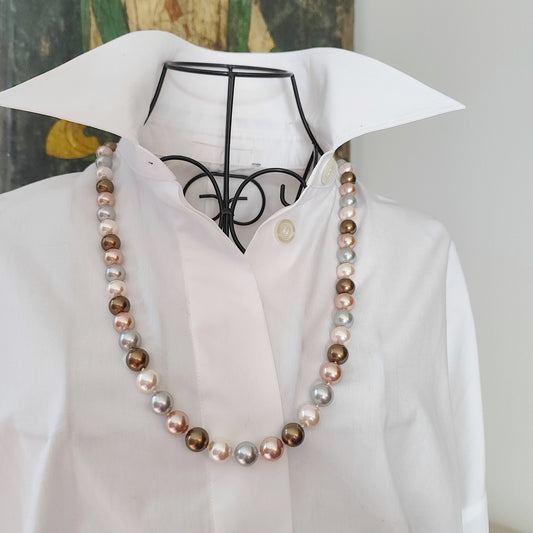 Collana Shell Pearl Elegance GA0028 con perle tonde multicolor  chiaro da 12 mm. 