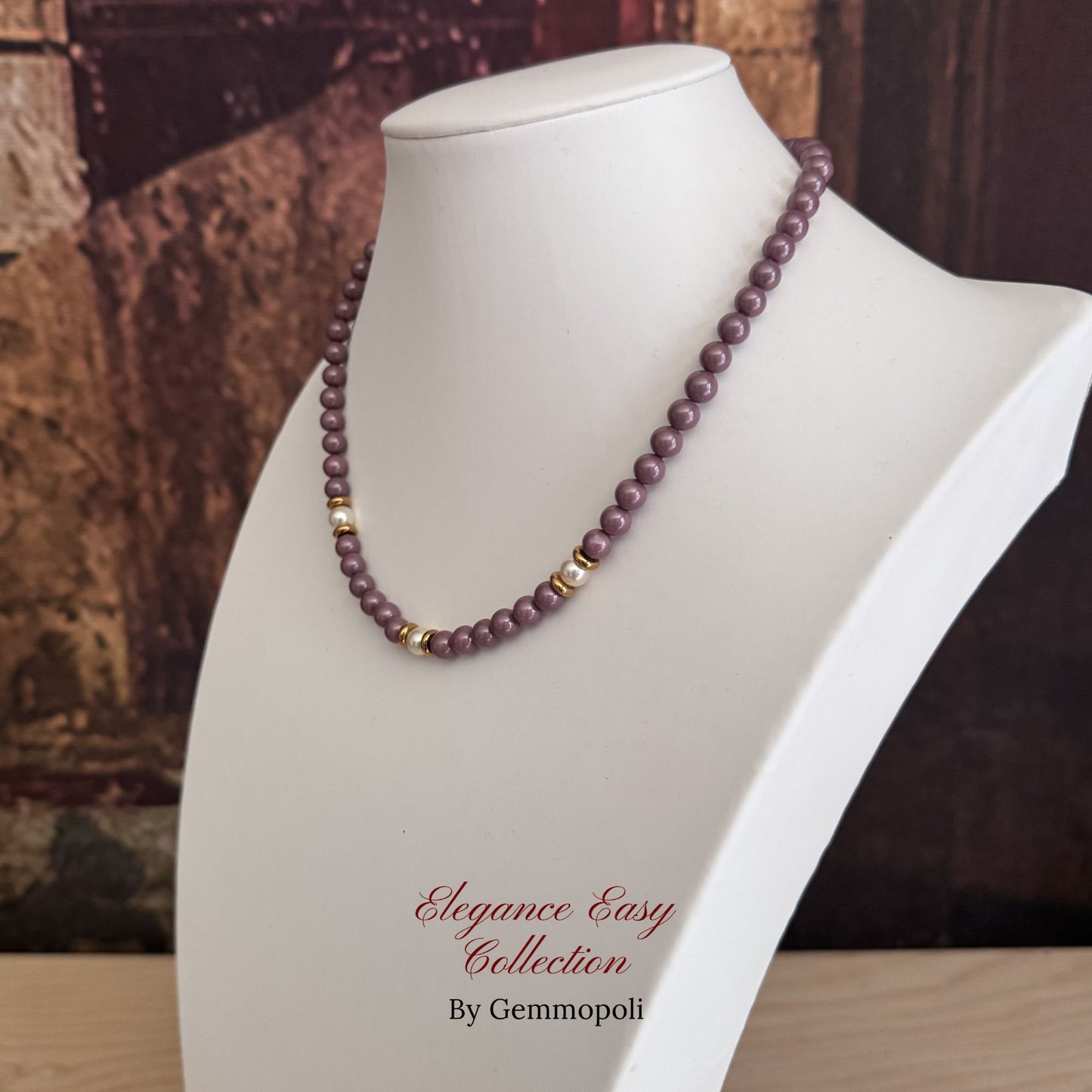Collana elegante tortora con perle in madreperla e acciaio dorato 