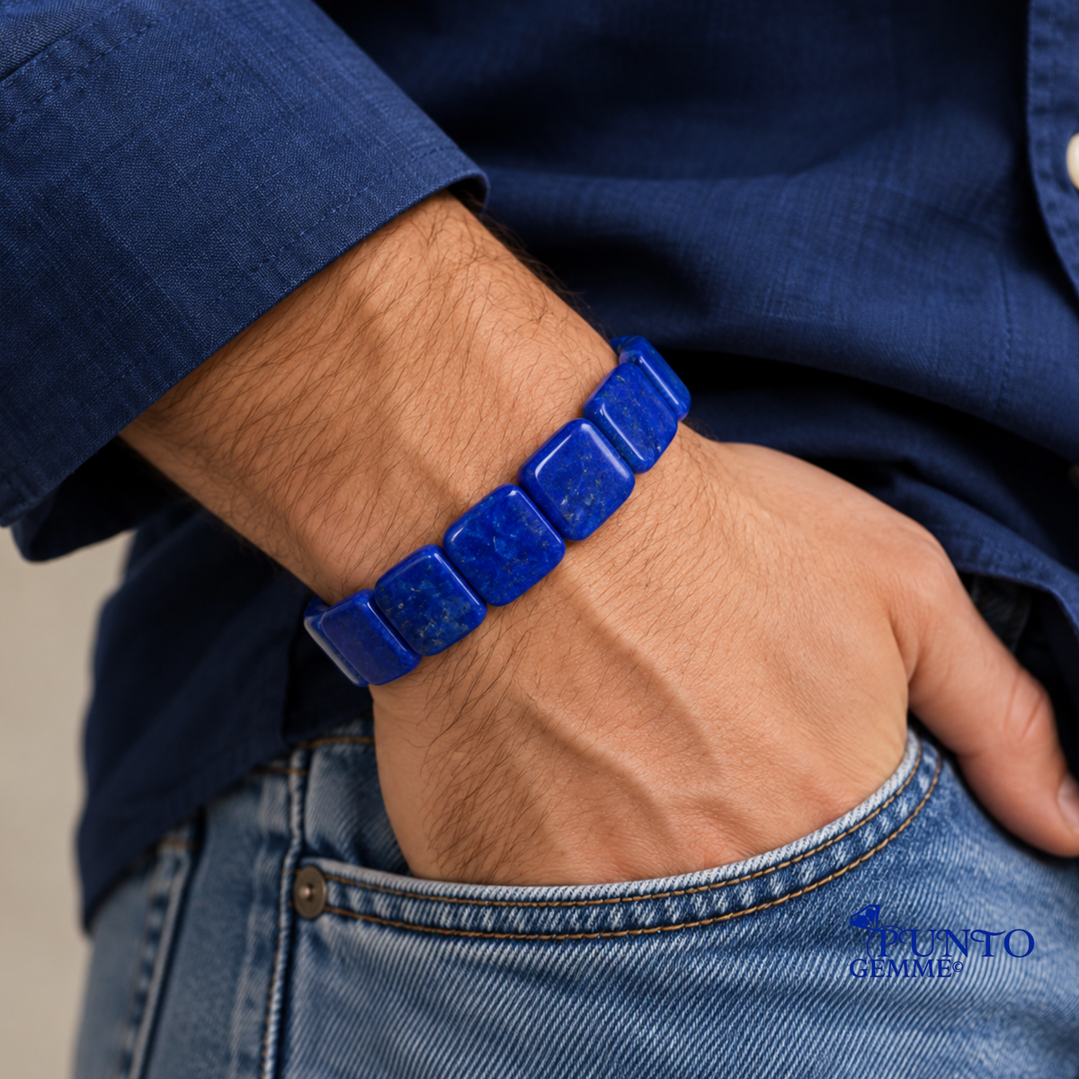 Modello con bracciale Lapislazzuli naturale Punto Gemme MA0059