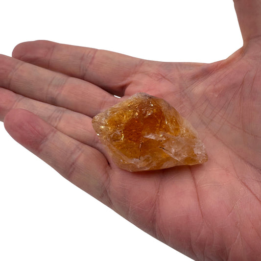 Esemplare di citrino naturale per meditazione profonda e pulizia dell'aura. MI1051