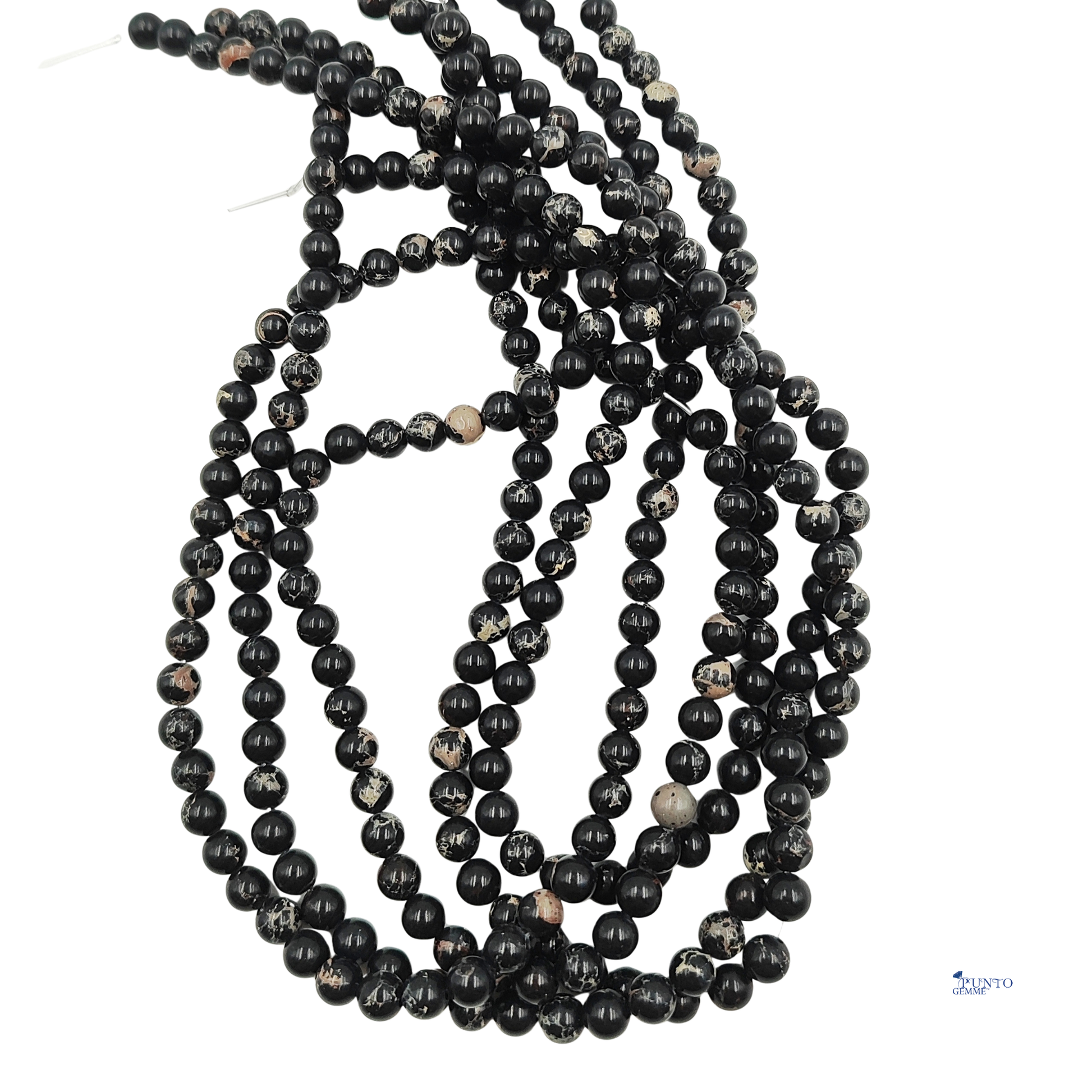 Immagine artistica del filo disposto in modo elegante, richiamando la protezione.