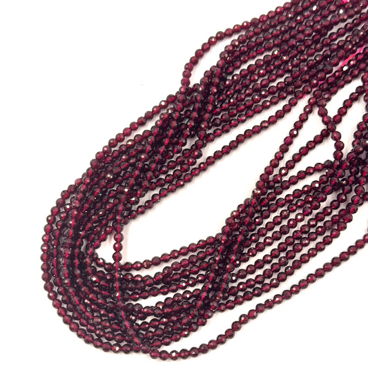 Filo di perle Granato Rosso Brasile 4mm sfaccettato, colore rosso intenso (PE0550-04).