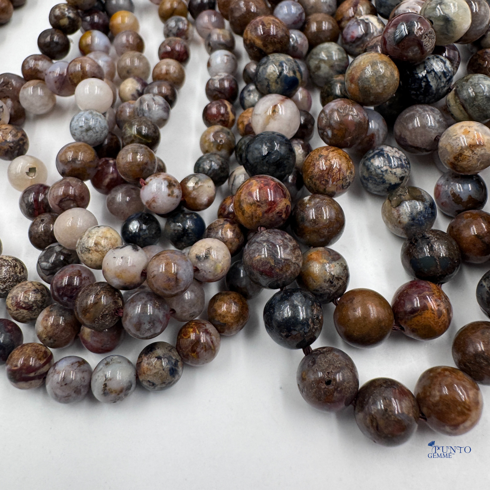 Pietersite naturale, la Pietra Aurea che sblocca il Chakra del Terzo Occhio e stimola la trasformazione interiore.