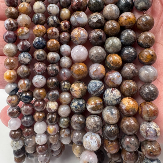 Confronto tra le dimensioni 6 mm e 8 mm della Pietersite naturale (PE0858), la Pietra della Tempesta.