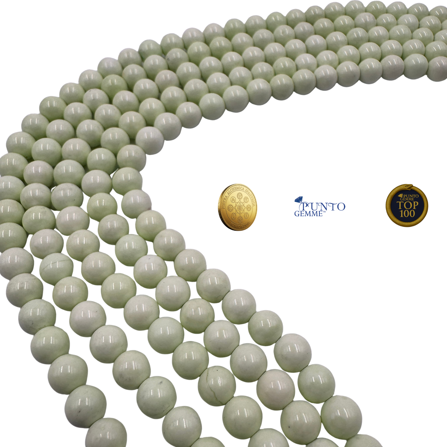 : Primo piano del foro passante di una perla di Crisoprasio che mostra la lavorazione liscia