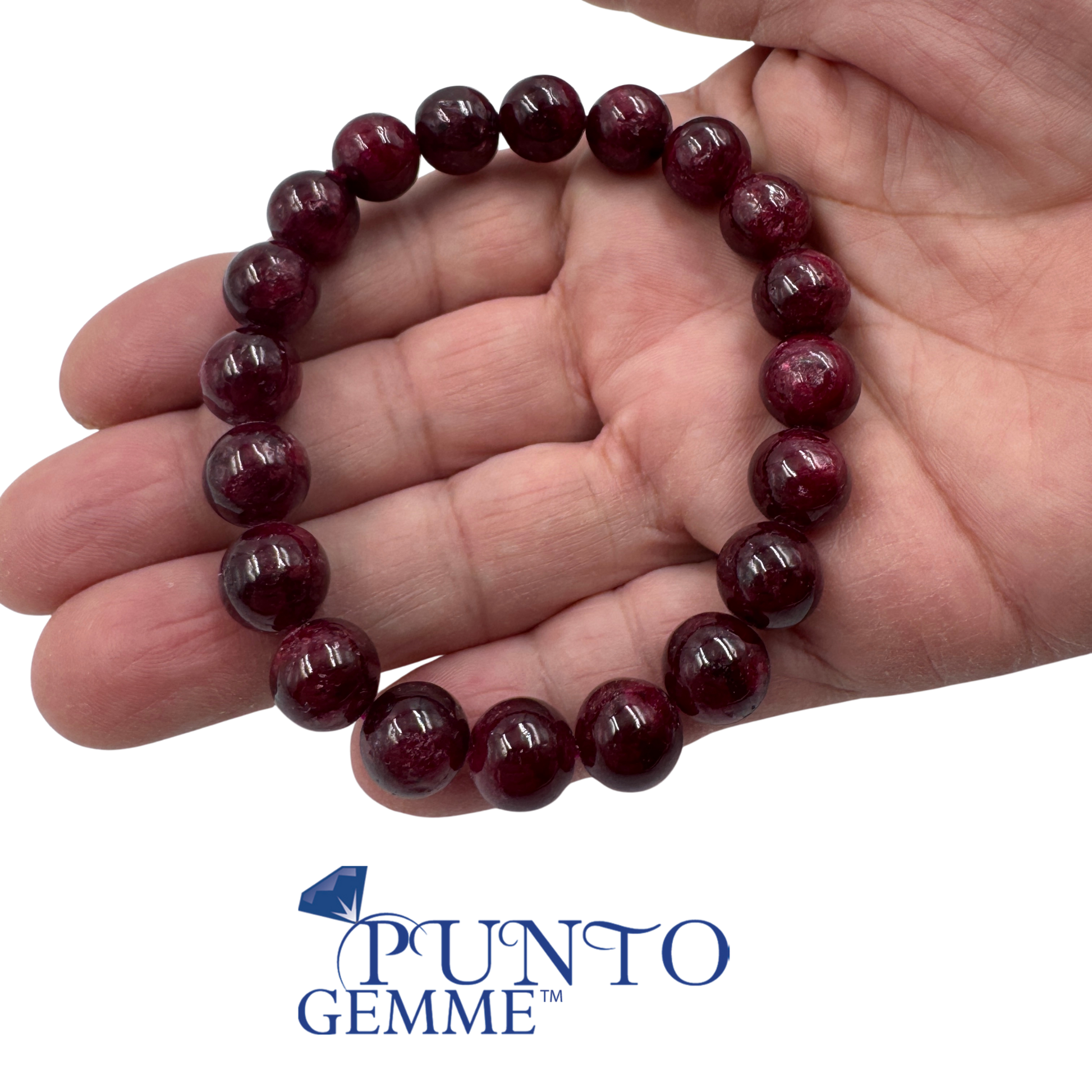 Bracciale in Rubino Birmania naturale  PE6008-10, perle tonda liscia color Sangue di Piccione, sulla mano