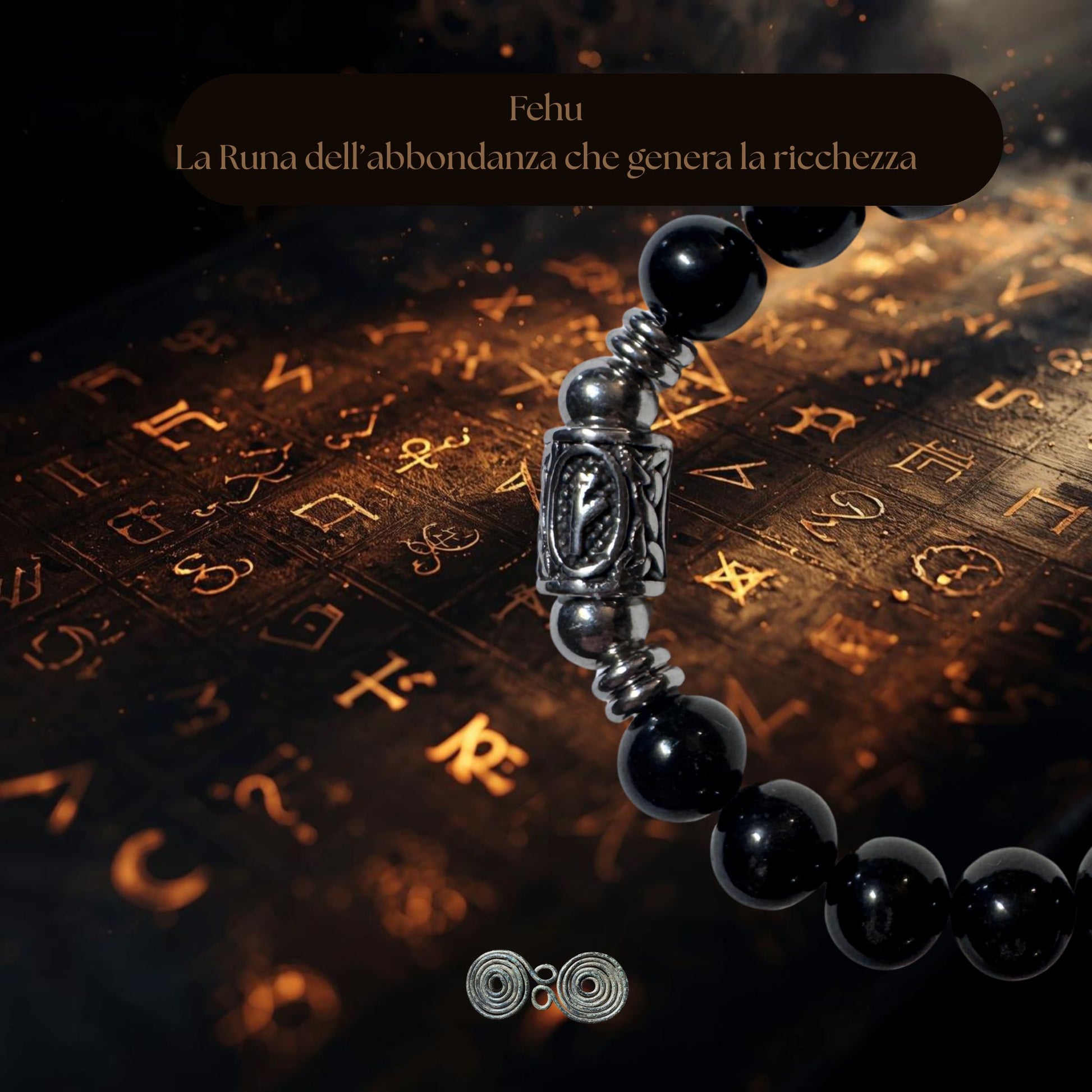 Dettaglio della runa norrena Fehu simbolo di ricchezza su pietra tormalina nera naturale su sfondo iniziatico