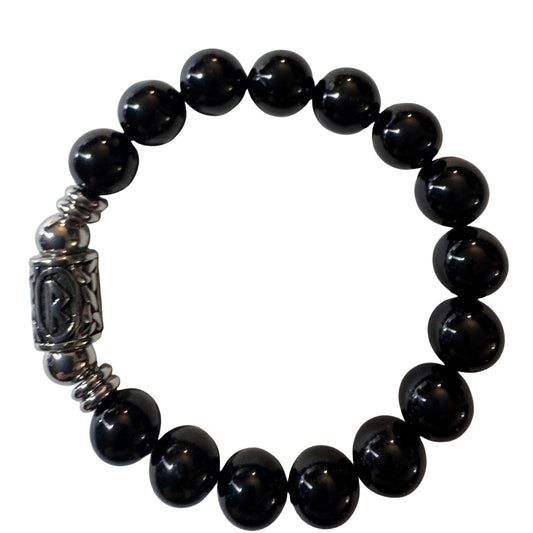 Bracciale con Runa Raidho in acciaio inox e pietre dure di Tormalina Nera 8mm, sfondo bianco puro, collezione Rune