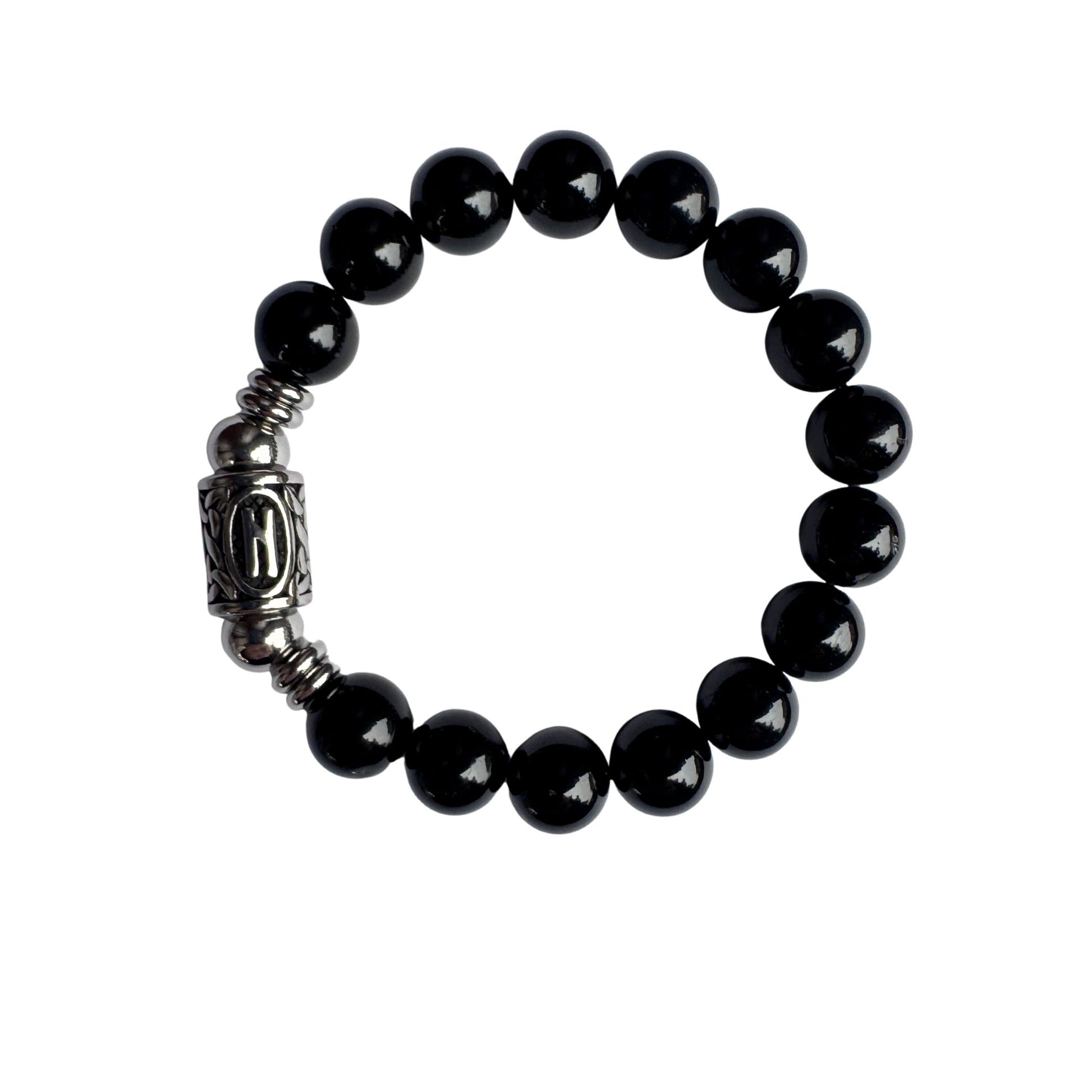 Bracciale PE8049 in Tormalina Nera da lotto certificato da 10 mm con la runa Hagalaz, sfondo bianco per google