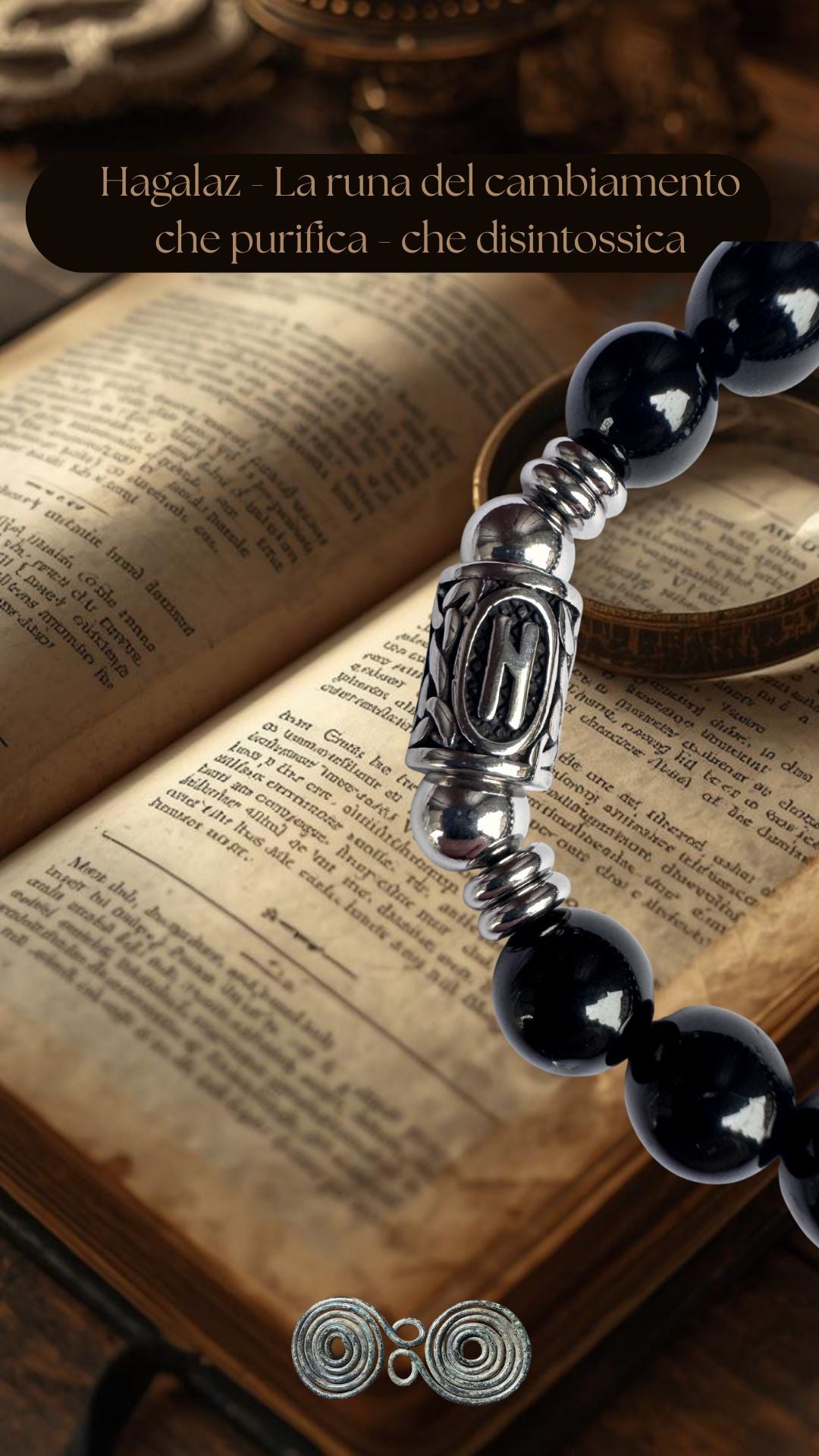Tormalina nera con runa di Hagalaz per la protezione nelle fasi di crisi.