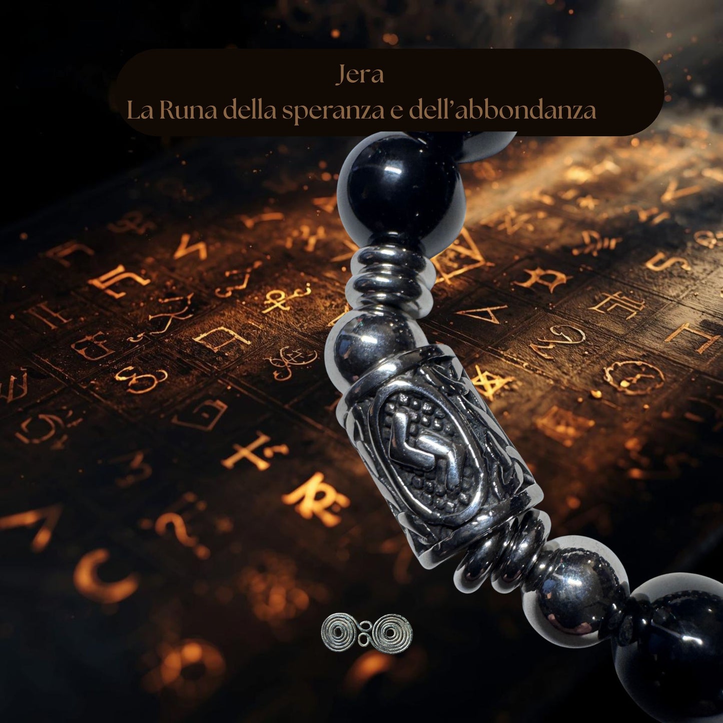 Vista ravvicinata delle perle nere lucide del bracciale PE8052, qualità lotto certificato.