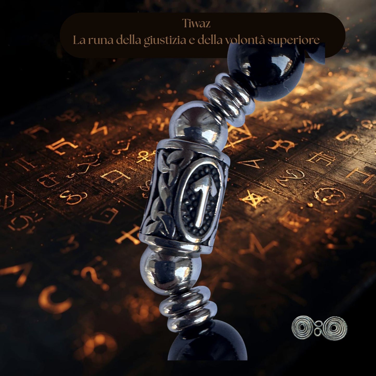 Dettaglio della runa norrena Tiwaz, simbolo di Tyr e della vittoria, su tormalina nera naturale su sfondo esoterico