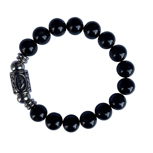 Bracciale in Tormalina Nera PE8058 con la runa Berkana incisa sfondo bianco google